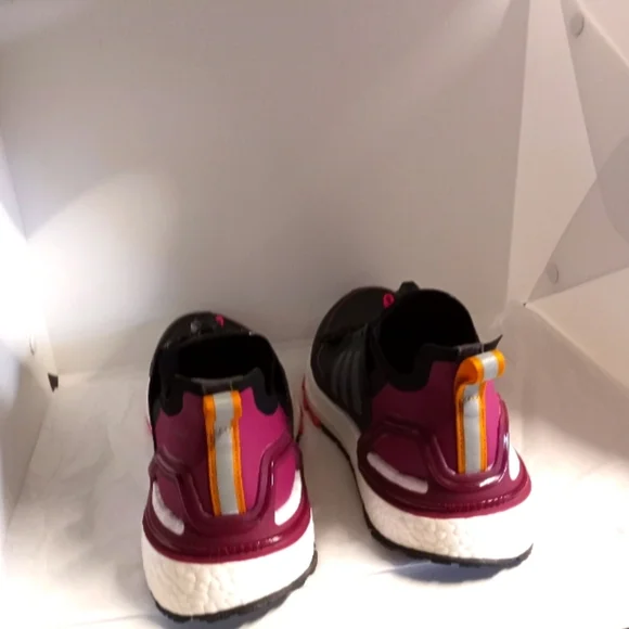 Women's Adidas Ultraboost 4.0 Running Shoes